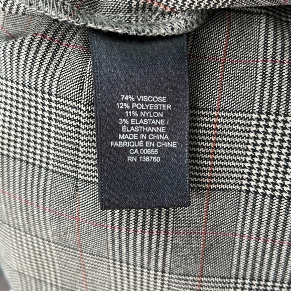 RW& Co checkered sleeveless sheath dress. - Picture 6 of 6